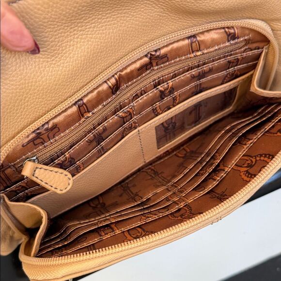 Tignanello like new genuine leather shoulder crossbody handbag purse neutral - Picture 10 of 11